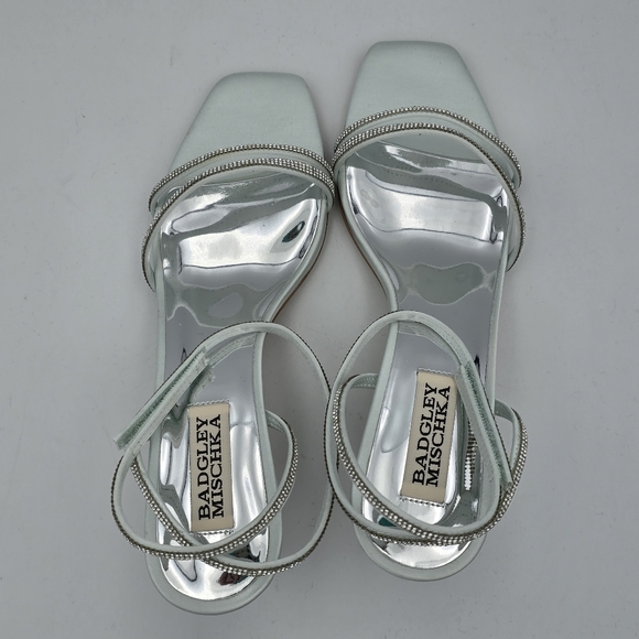 Badgley Mischka Ultra Kitten Heels, Soft Blue Radiance, Women's 6.5 - Picture 6 of 13